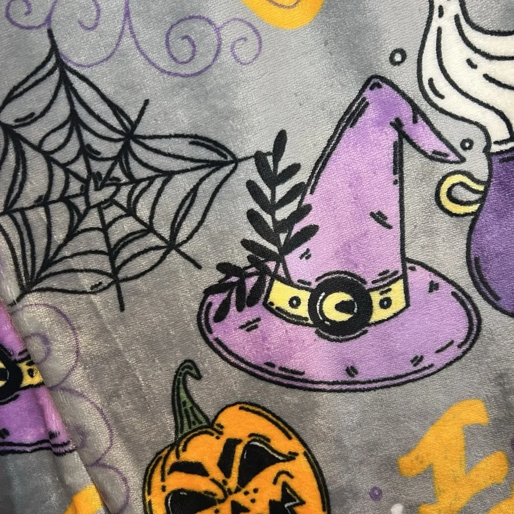 Spellbound Academy Witching Hour Cauldron Grey Halloween Plush Throw Blanket 🎃